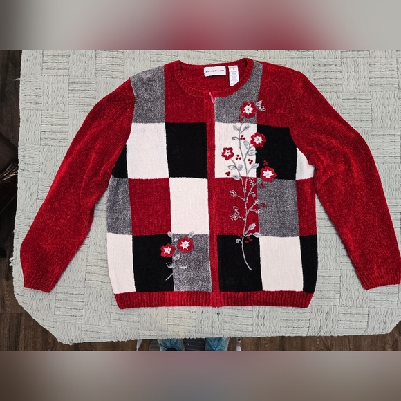 Alfred Dunner Womens Xl  Grandma Sweater Red  Full Zipper - Picture 5 of 9